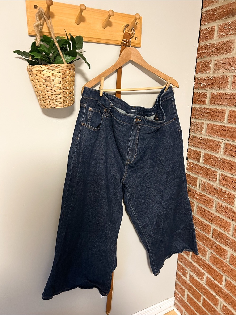 Women Dark Blue Wide-Leg Capris
